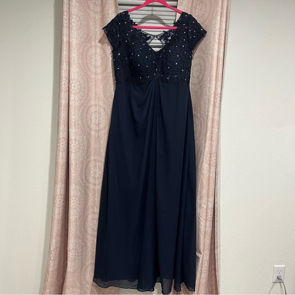 Dresses & Skirts - Navy Blue Lace Rhinestones & Satin With Sheer Mesh Layer Formal Dress Size 22W